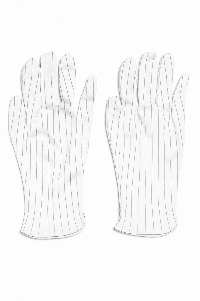 Glove conductive dot